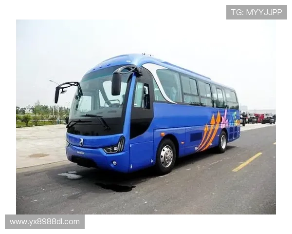 亚星6751客车在公共交通中的应用优势与用户评价，助力企业优化运输方案